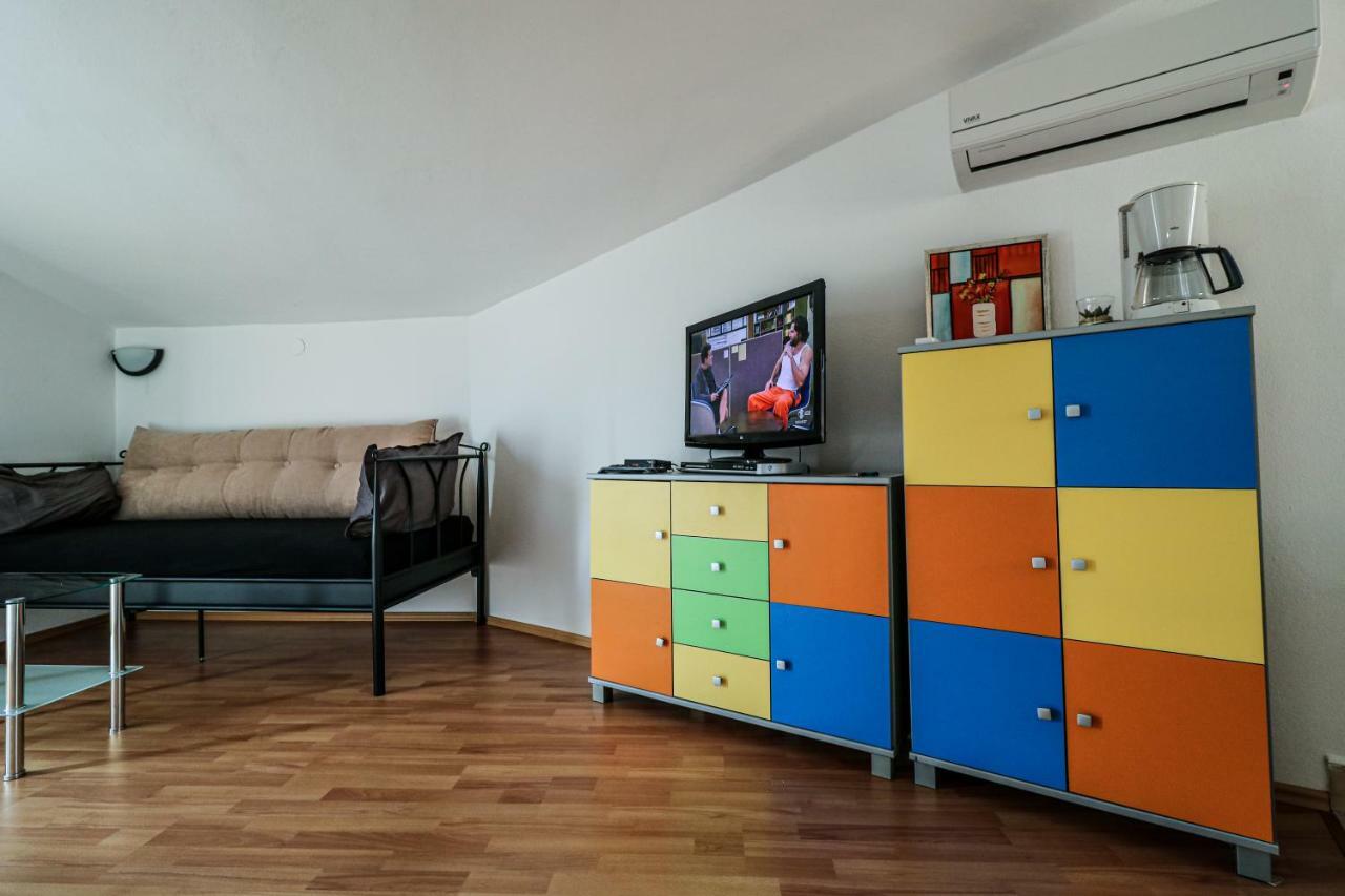 Waimarie Lägenhet Fažana Exteriör bild